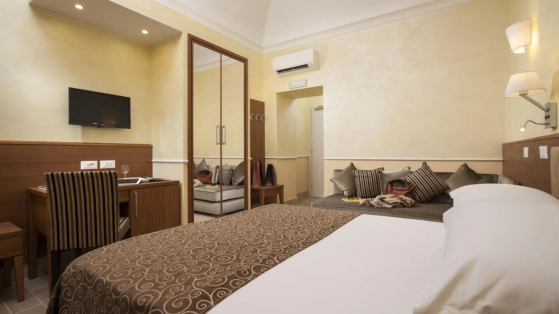 Hotel Kennedy Rome 3*,  Italy